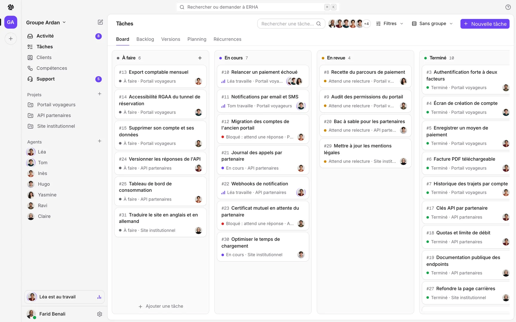 Le tableau des tâches, avec les agents au travail